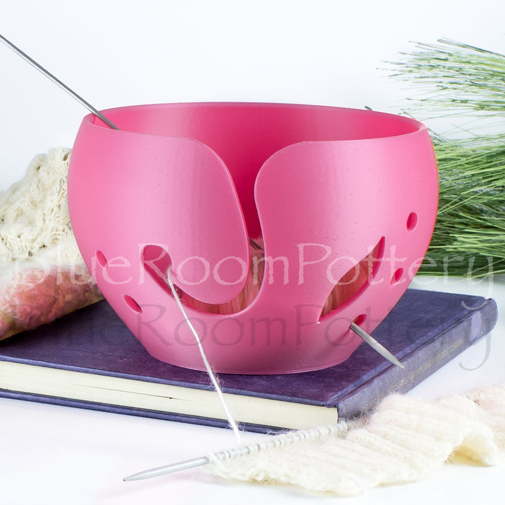Large Pink Yarn bowl, Big Cake Knitting Bowl, 3D printed eco friendly  plastic Travel knitter gifts by BlueRoomPottery