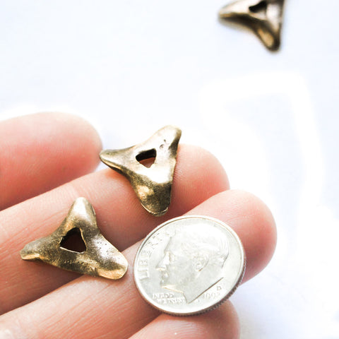Bronze Triangle Cornflake dangle Bead, Greek Mykonos Casting, Metal jewelry craft supplies (3pcs)