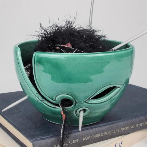 Ceramic Yarn Bowl, Emerald Green Leaf, crochet bowl, knitting Yarn Holder