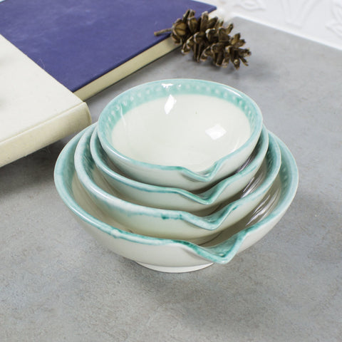 Set of 4 White Aqua green lips Ceramic Measuring Cup Nesting Prep Bowls