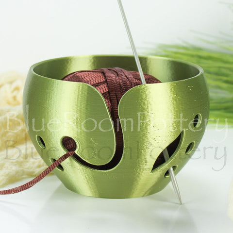 Yarn bowl Olive green leaf Regular Knitting Bowl 3D printed eco friendly plastic Travel Crochet bowl knitter gifts 5.5 inch Yarn holder